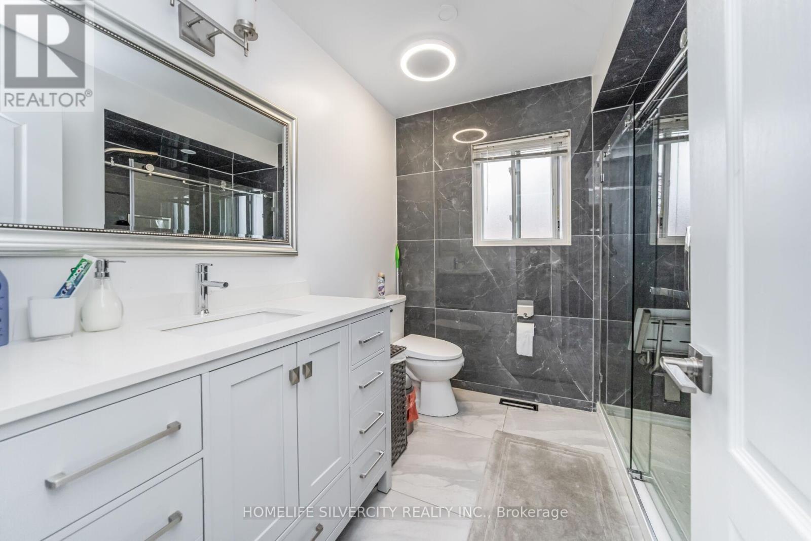 17 Siesta Court, Brampton, Ontario  L6R 1P2 - Photo 31 - W12395608