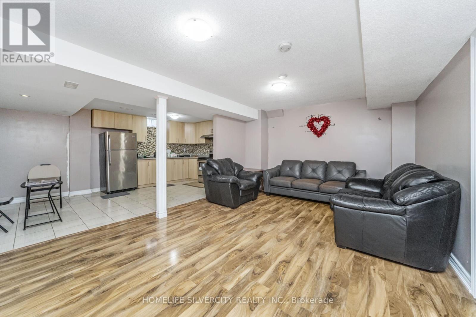 17 Siesta Court, Brampton, Ontario  L6R 1P2 - Photo 38 - W12395608