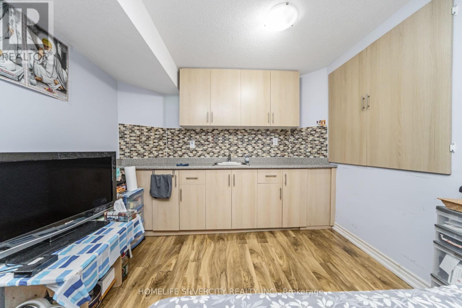 17 Siesta Court, Brampton, Ontario  L6R 1P2 - Photo 46 - W12395608