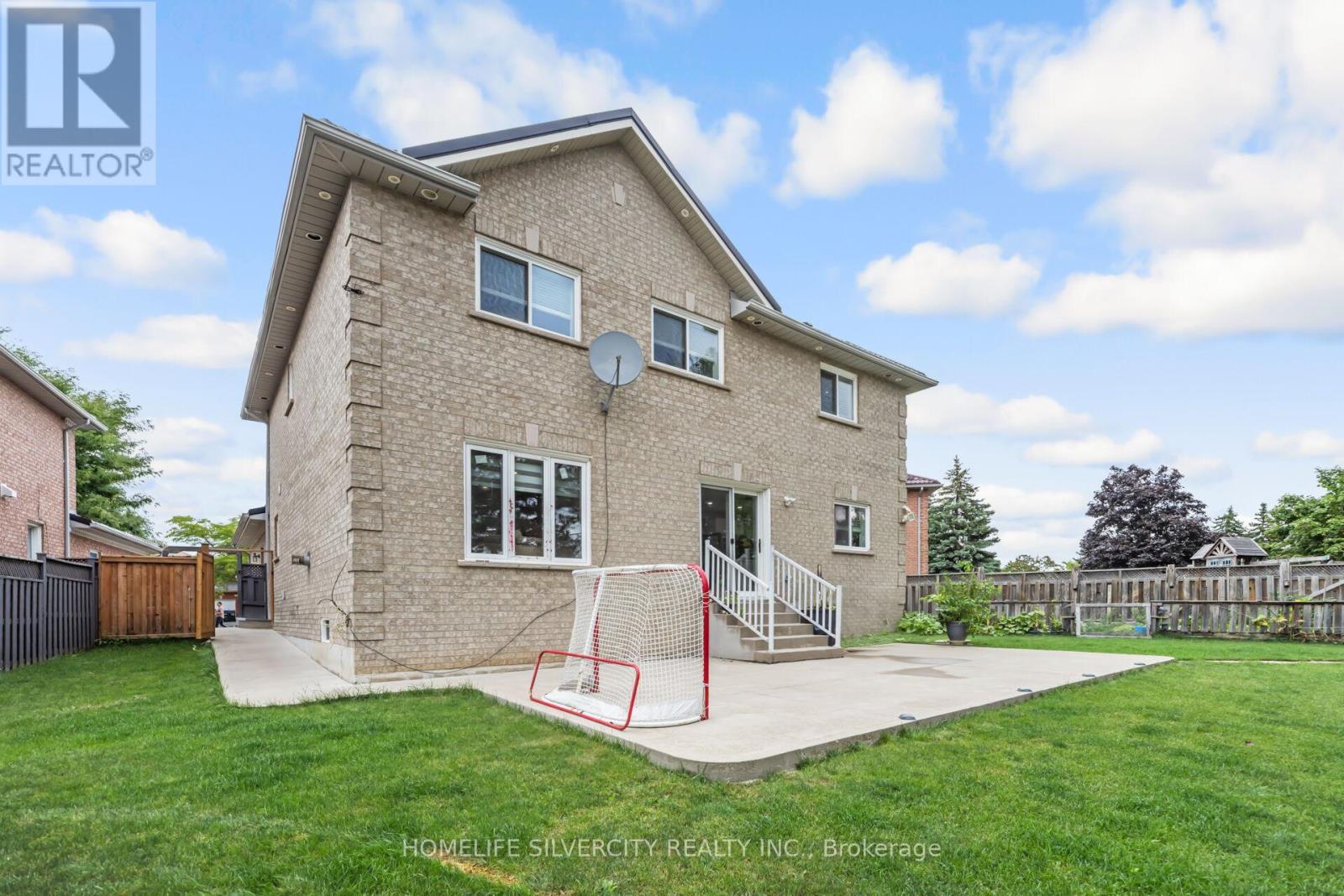 17 Siesta Court, Brampton, Ontario  L6R 1P2 - Photo 48 - W12395608