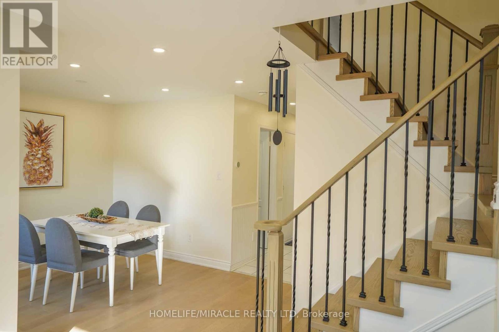 40 Gardenia Way, Caledon, Ontario  L7C 1B2 - Photo 16 - W12395612