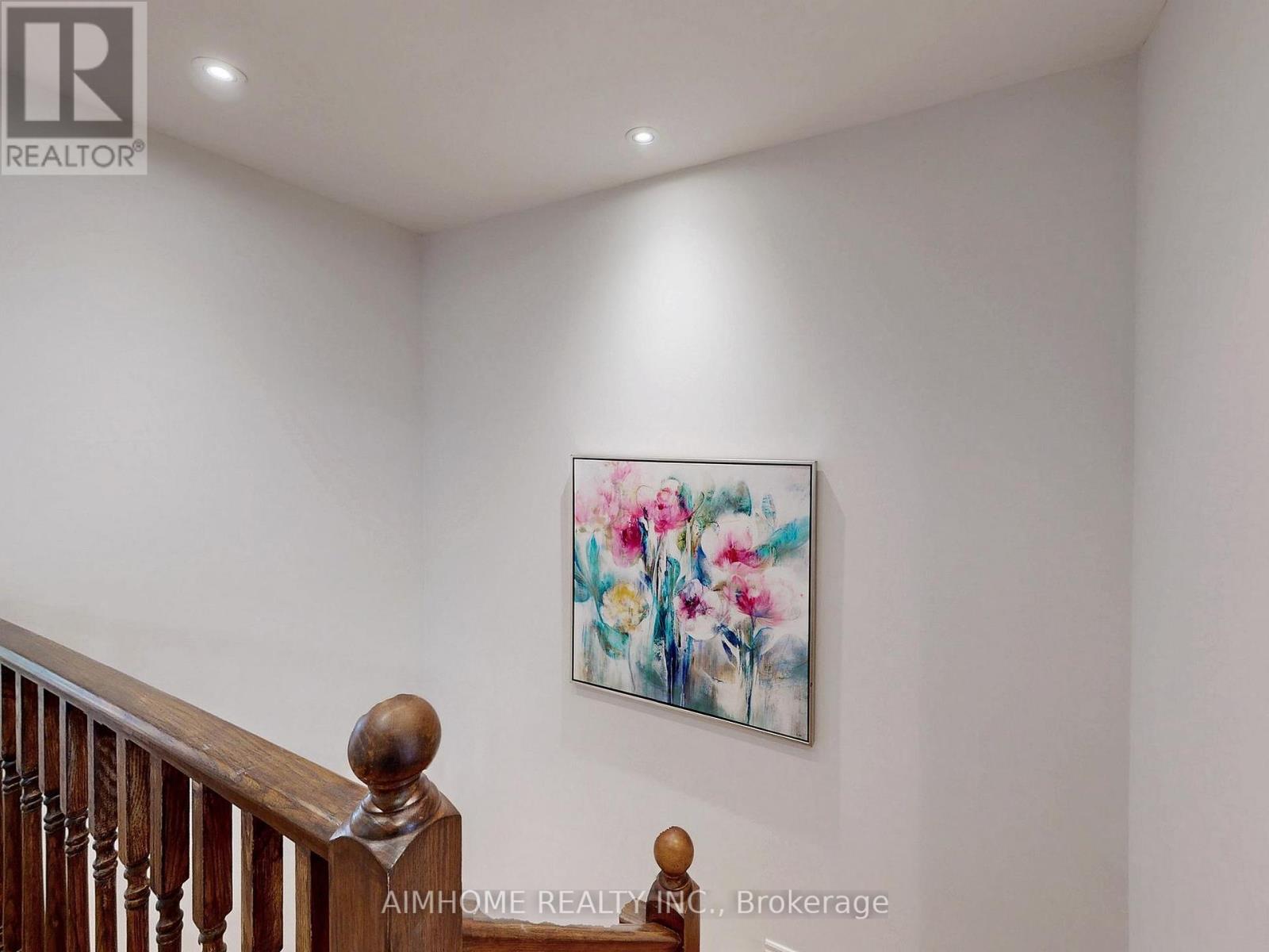 2068 Westmount Drive, Oakville, Ontario  L6M 3P2 - Photo 18 - W12395615