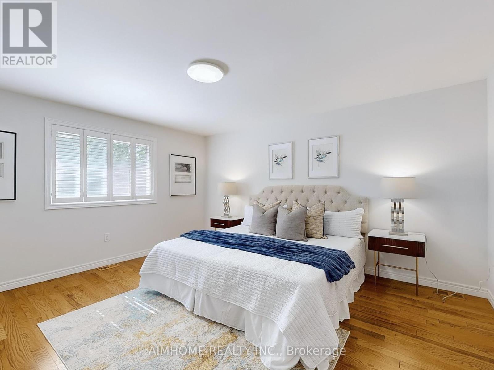 2068 Westmount Drive, Oakville, Ontario  L6M 3P2 - Photo 19 - W12395615