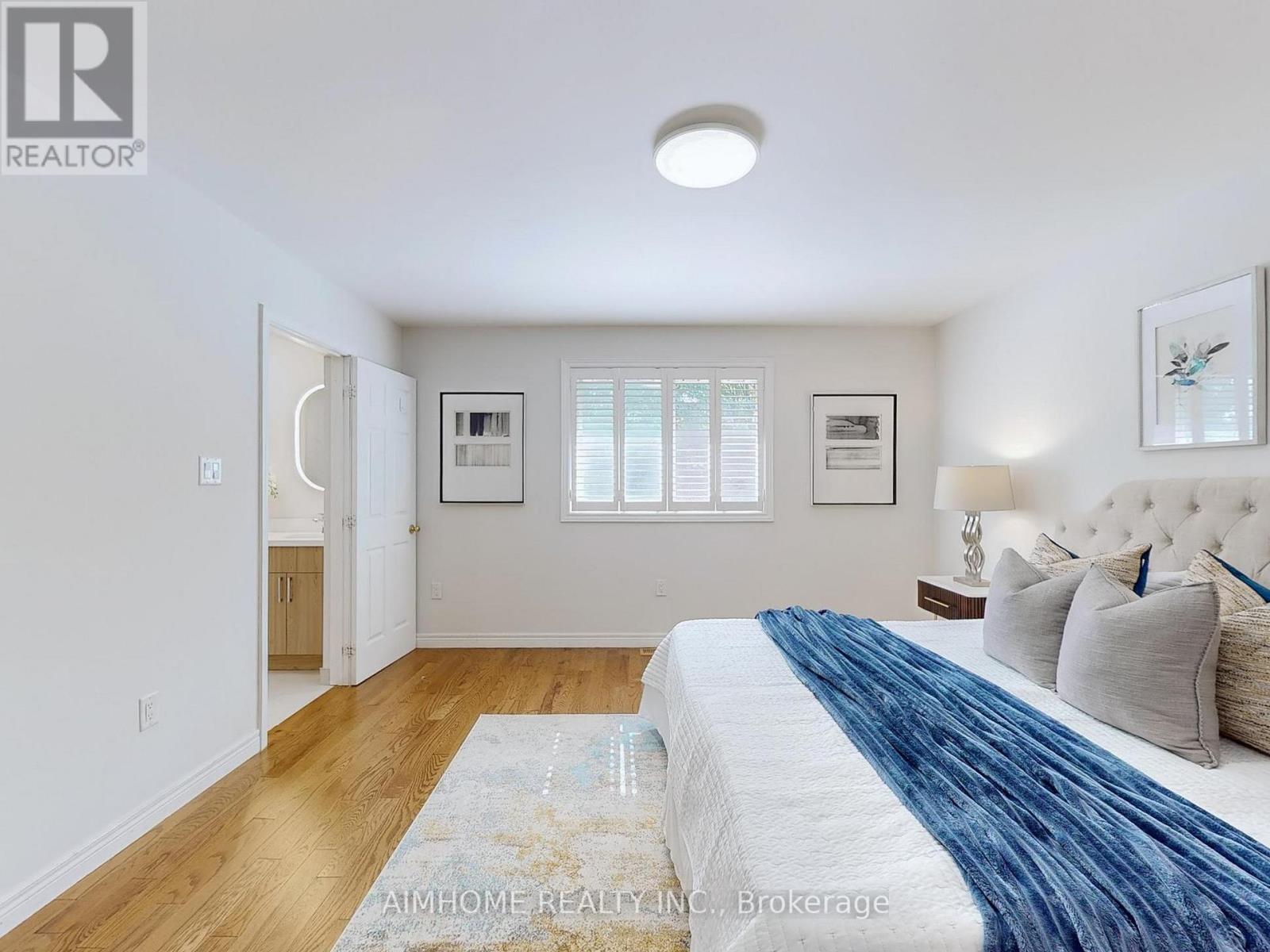 2068 Westmount Drive, Oakville, Ontario  L6M 3P2 - Photo 21 - W12395615