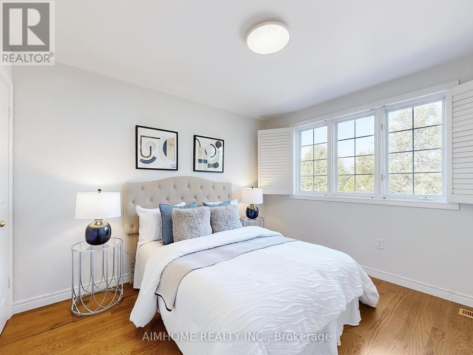 2068 Westmount Drive, Oakville, Ontario  L6M 3P2 - Photo 28 - W12395615