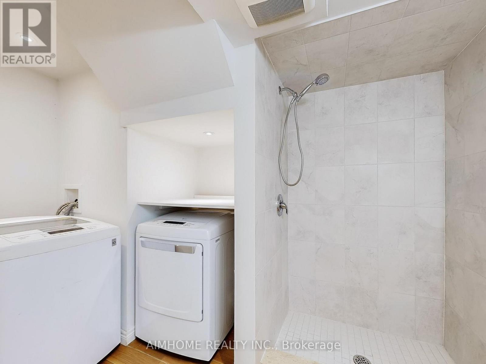 2068 Westmount Drive, Oakville, Ontario  L6M 3P2 - Photo 42 - W12395615