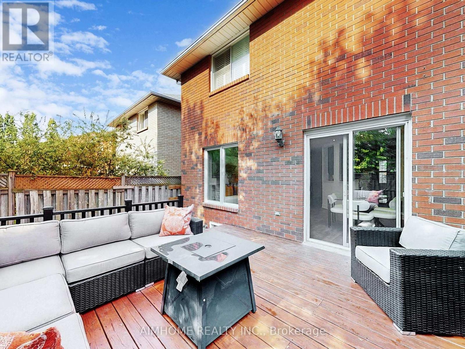 2068 Westmount Drive, Oakville, Ontario  L6M 3P2 - Photo 45 - W12395615