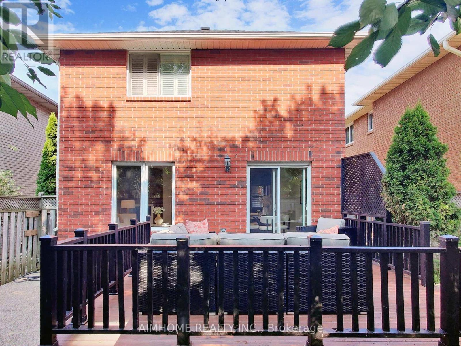2068 Westmount Drive, Oakville, Ontario  L6M 3P2 - Photo 46 - W12395615
