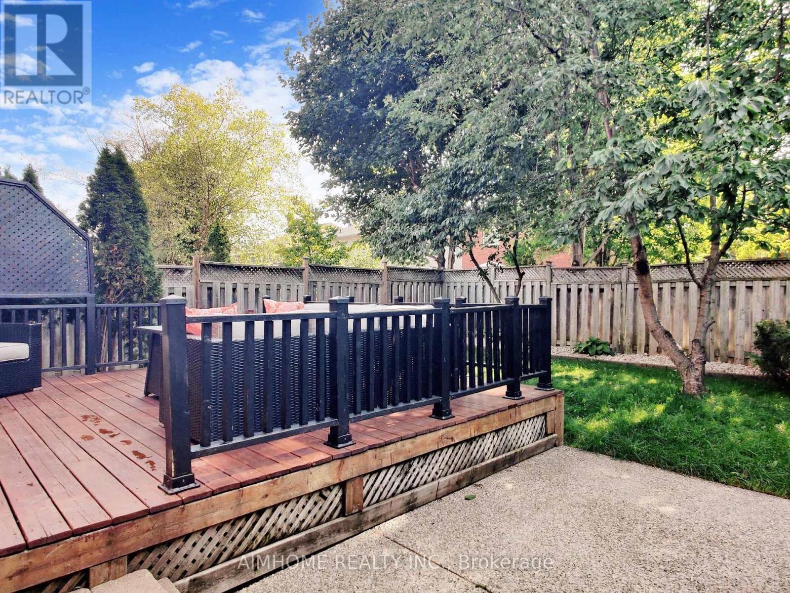 2068 Westmount Drive, Oakville, Ontario  L6M 3P2 - Photo 49 - W12395615
