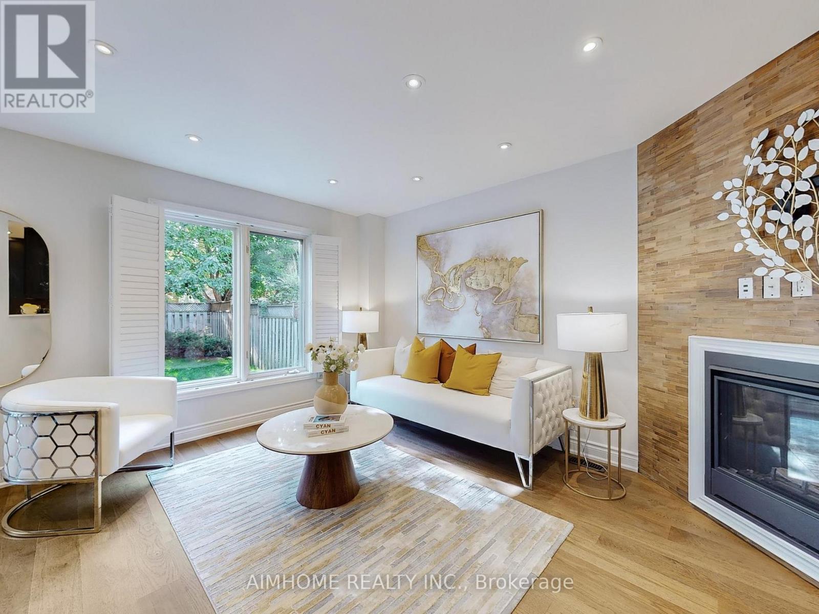 2068 Westmount Drive, Oakville, Ontario  L6M 3P2 - Photo 6 - W12395615