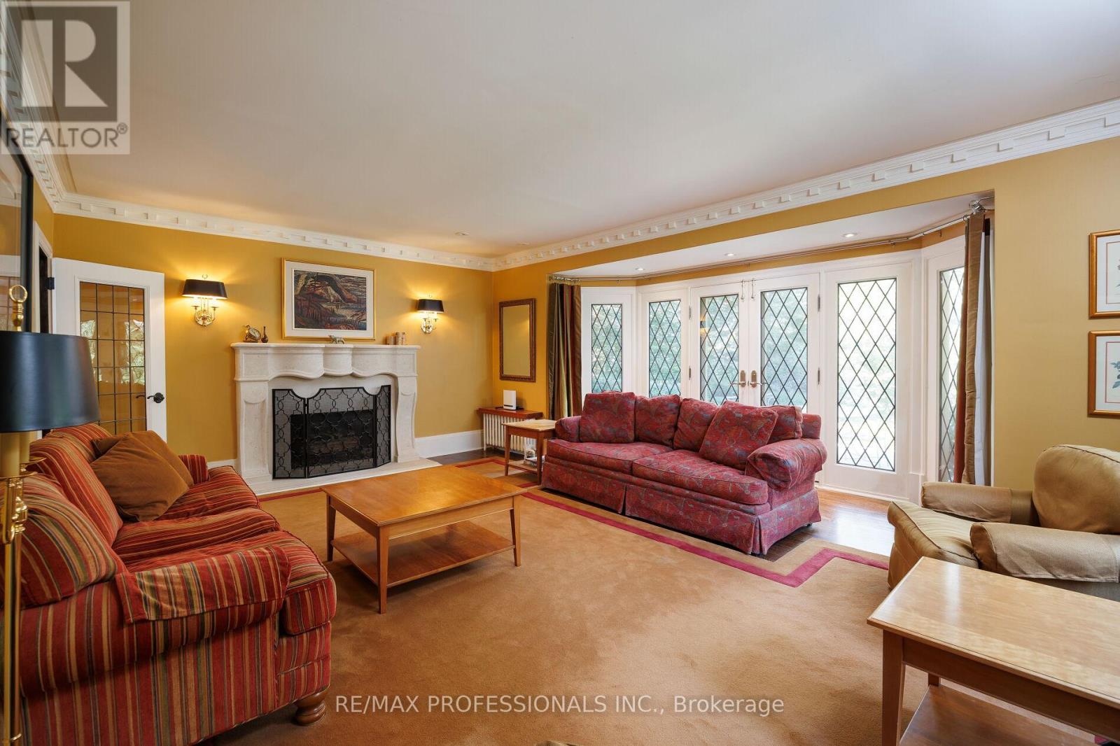 16 Kingsway Crescent, Toronto (Kingsway South), Ontario  M8X 2P9 - Photo 12 - W12395622