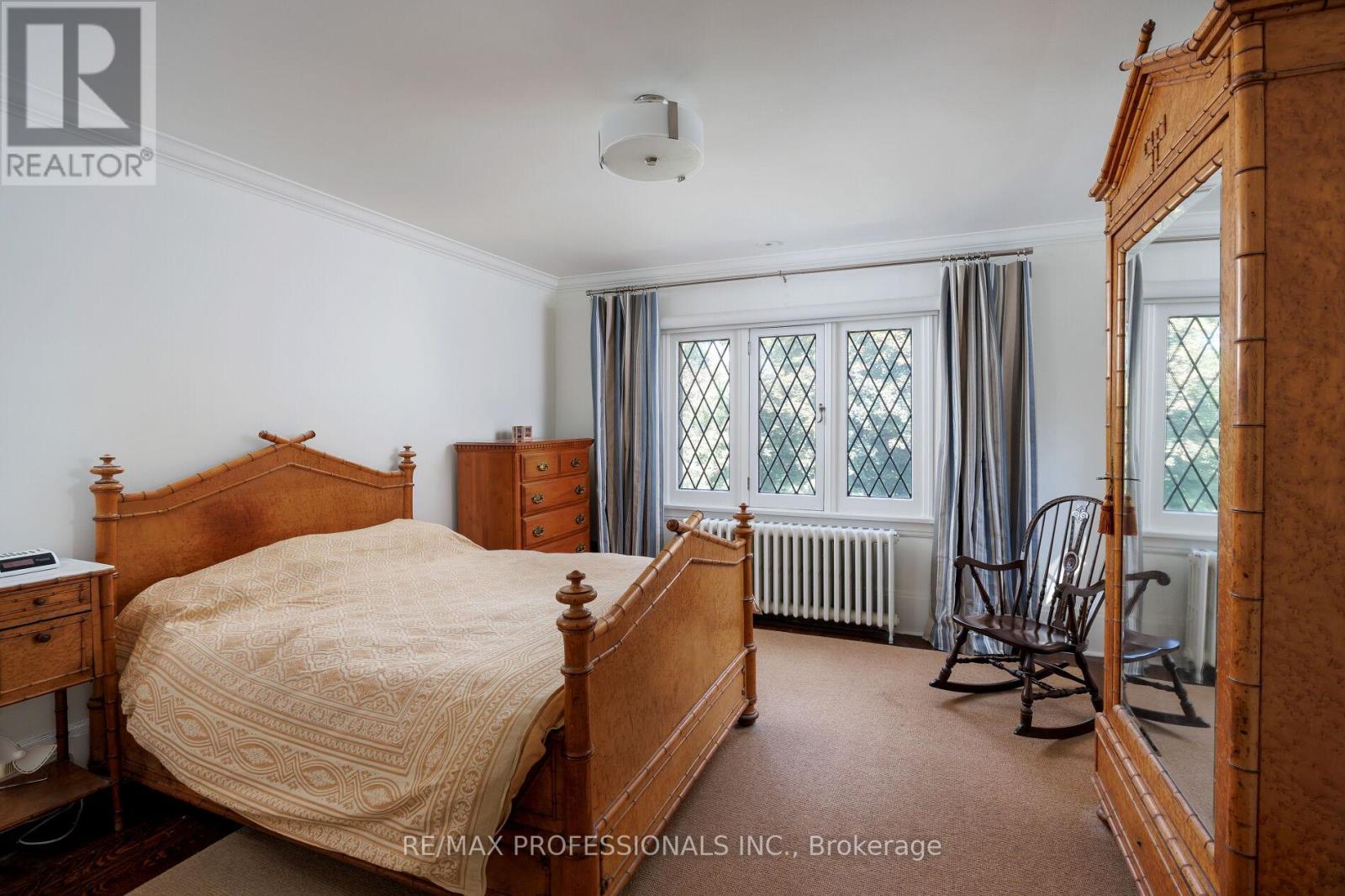 16 Kingsway Crescent, Toronto (Kingsway South), Ontario  M8X 2P9 - Photo 38 - W12395622