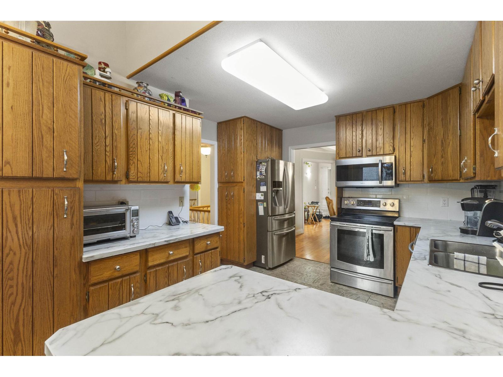 9 3054 Trafalgar Street, Abbotsford, British Columbia  V2S 7X6 - Photo 11 - R3034596