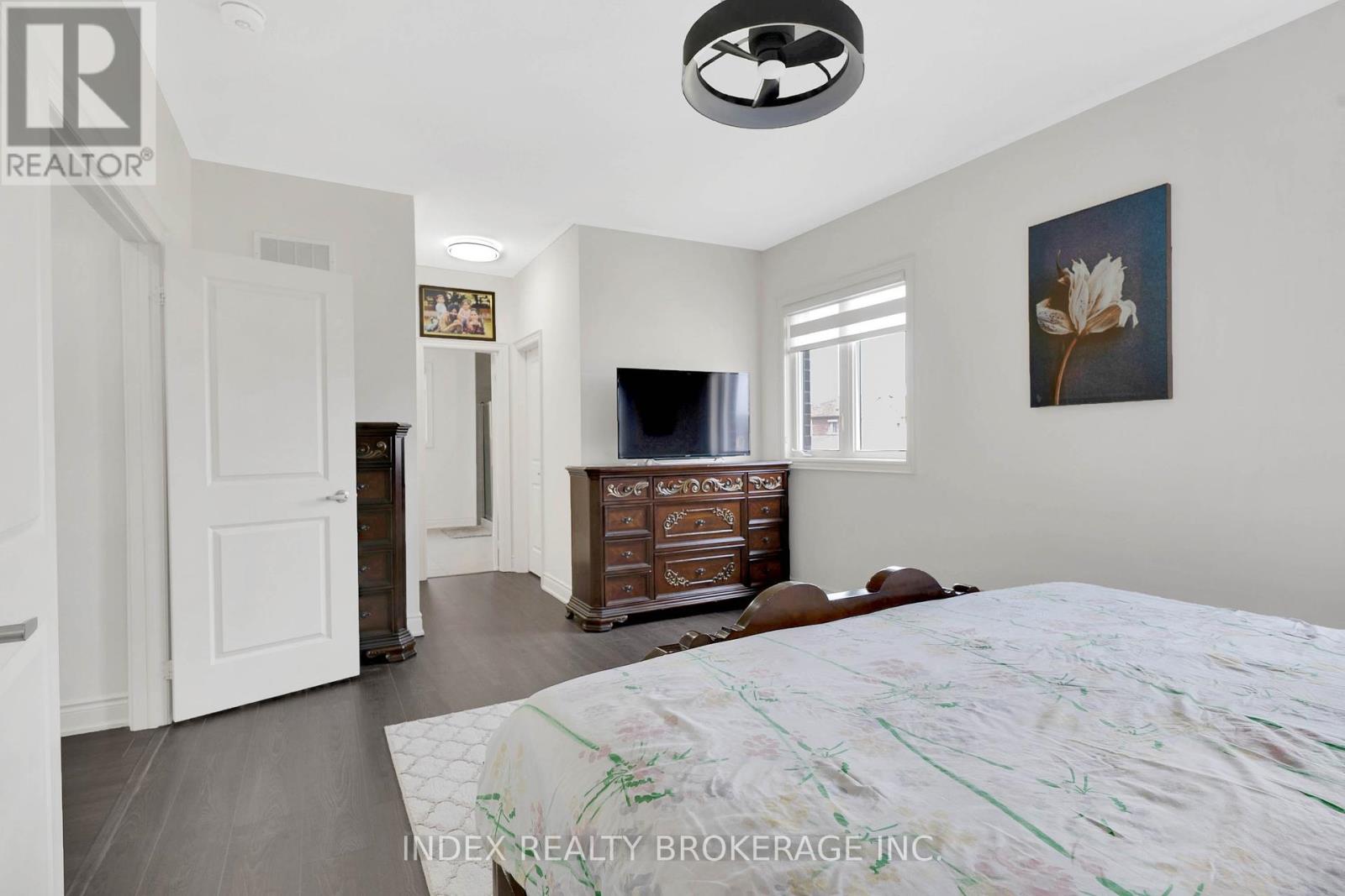 199 Granite Ridge Trail, Hamilton (Waterdown), Ontario  L8B 1Z1 - Photo 26 - X12395609
