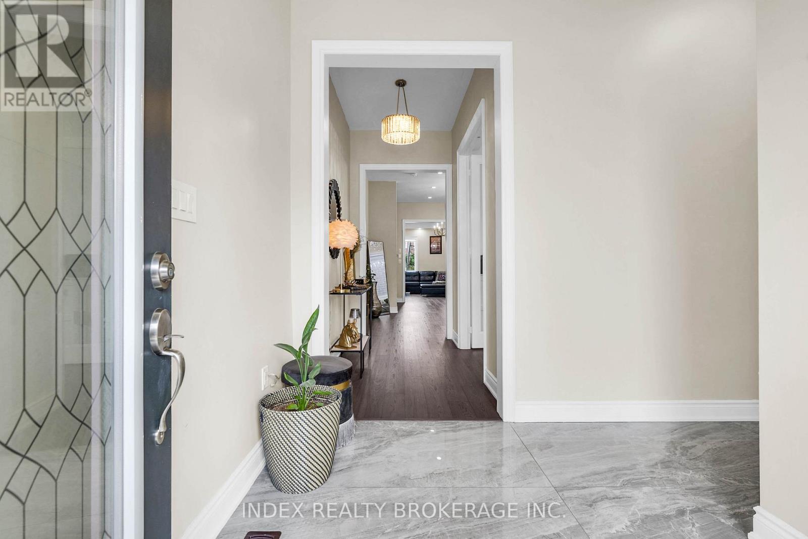 199 Granite Ridge Trail, Hamilton (Waterdown), Ontario  L8B 1Z1 - Photo 5 - X12395609
