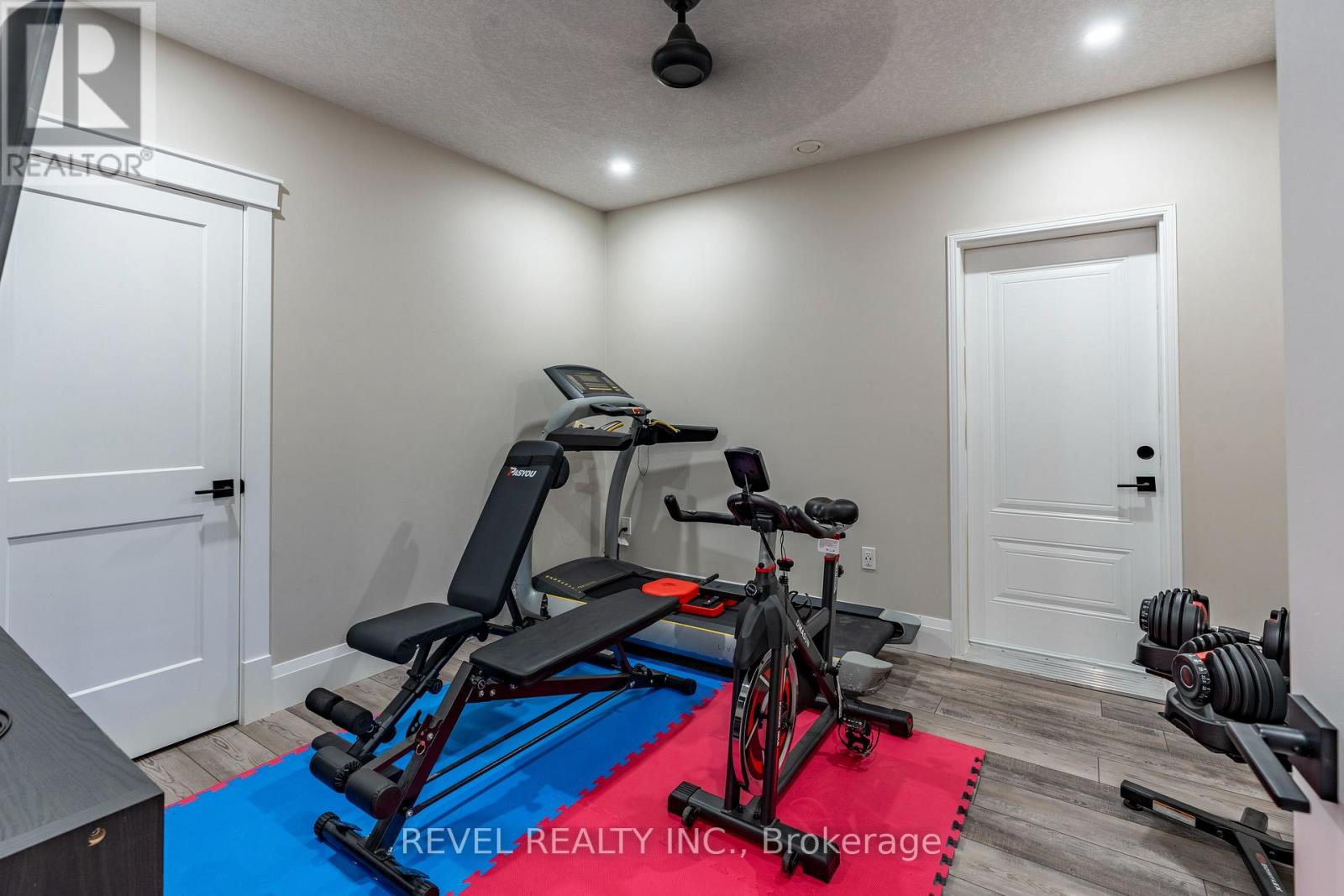 7404 Wellington Road, Mapleton, Ontario  N0G 2K0 - Photo 30 - X12395618