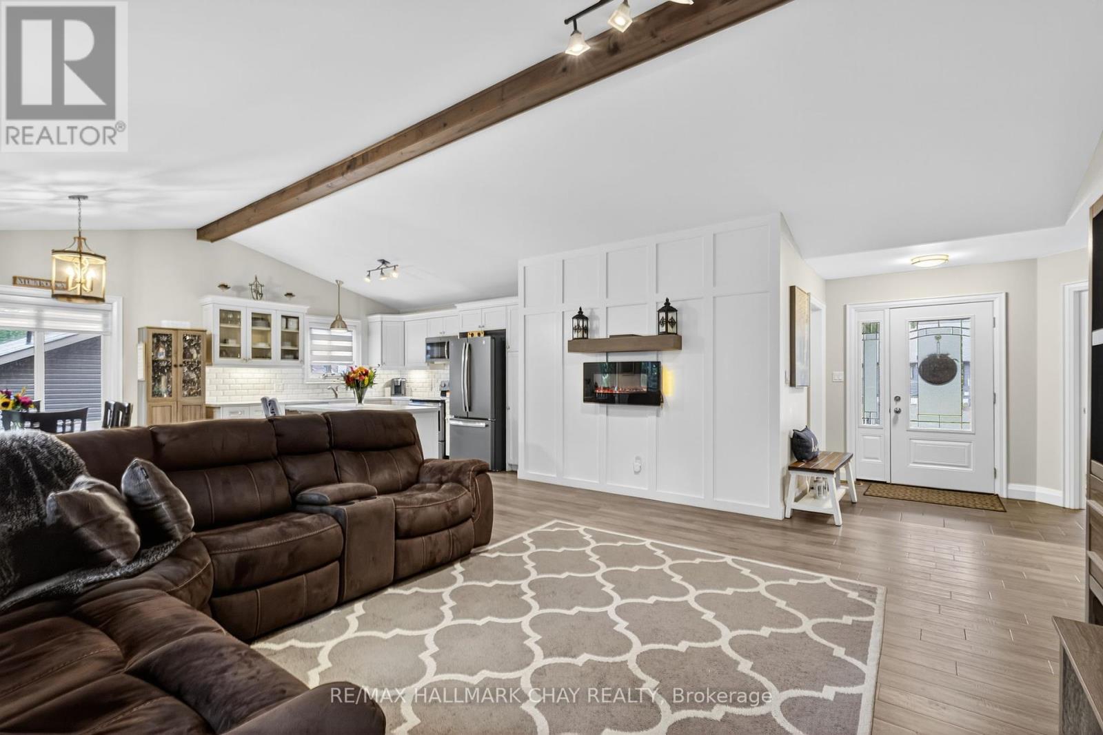 202 Vel-Dor Crescent, Bracebridge, Ontario  P1L 1J4 - Photo 10 - X12395621