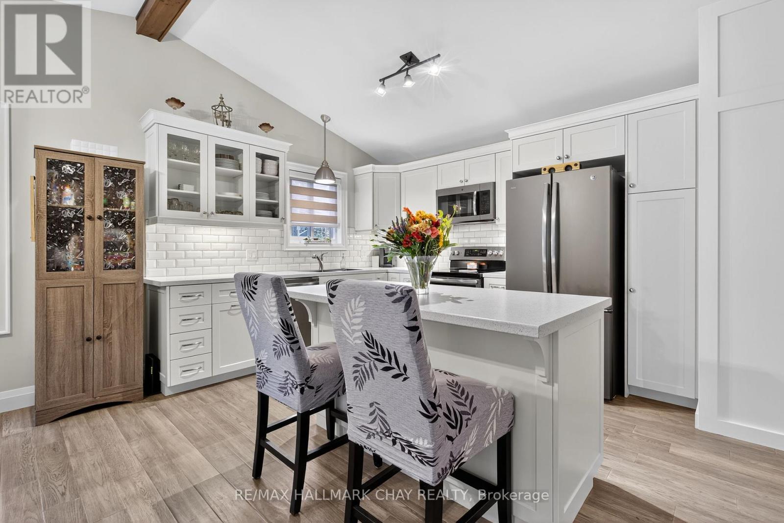 202 Vel-Dor Crescent, Bracebridge, Ontario  P1L 1J4 - Photo 12 - X12395621