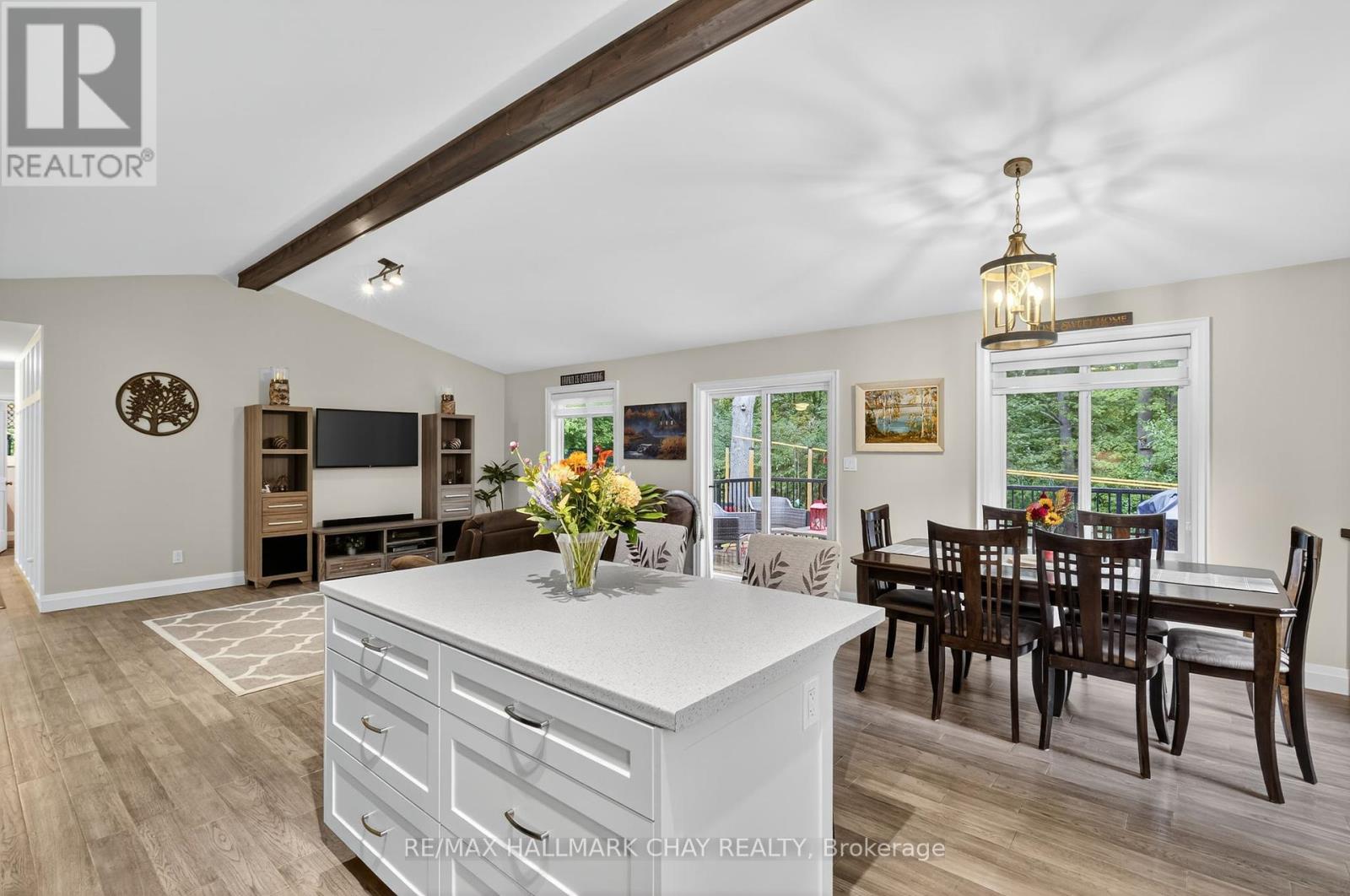 202 Vel-Dor Crescent, Bracebridge, Ontario  P1L 1J4 - Photo 14 - X12395621