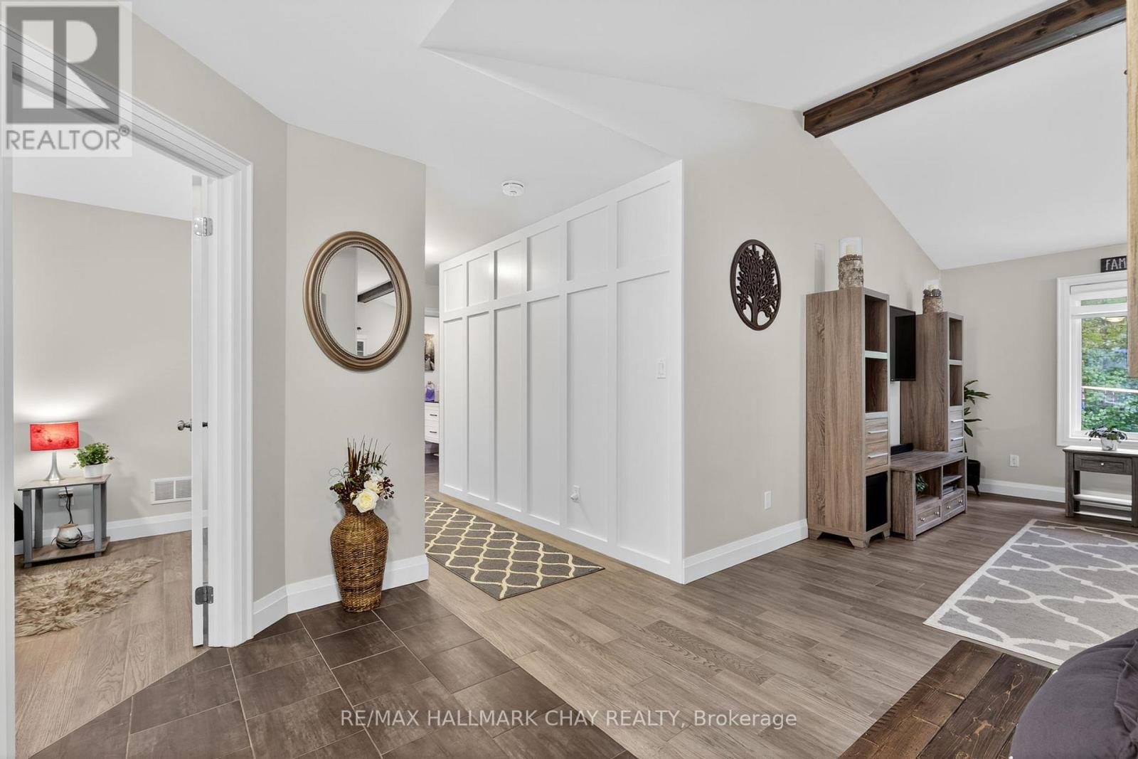 202 Vel-Dor Crescent, Bracebridge, Ontario  P1L 1J4 - Photo 6 - X12395621
