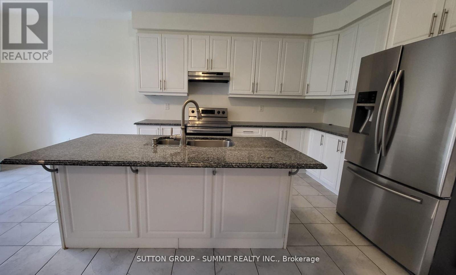 95 Watermill Street, Kitchener, Ontario  N2P 0H4 - Photo 8 - X12395623