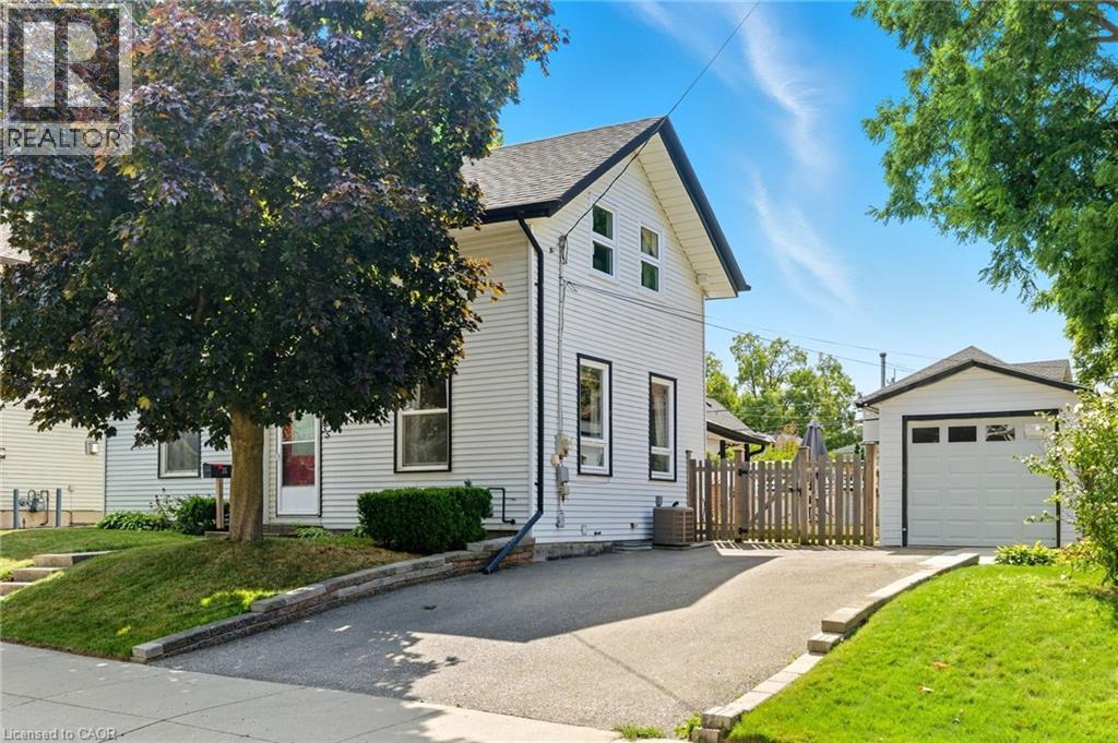 35 Ball Avenue, Cambridge  by Ask Marius Real Estate 35 Ball Avenue, Cambridge