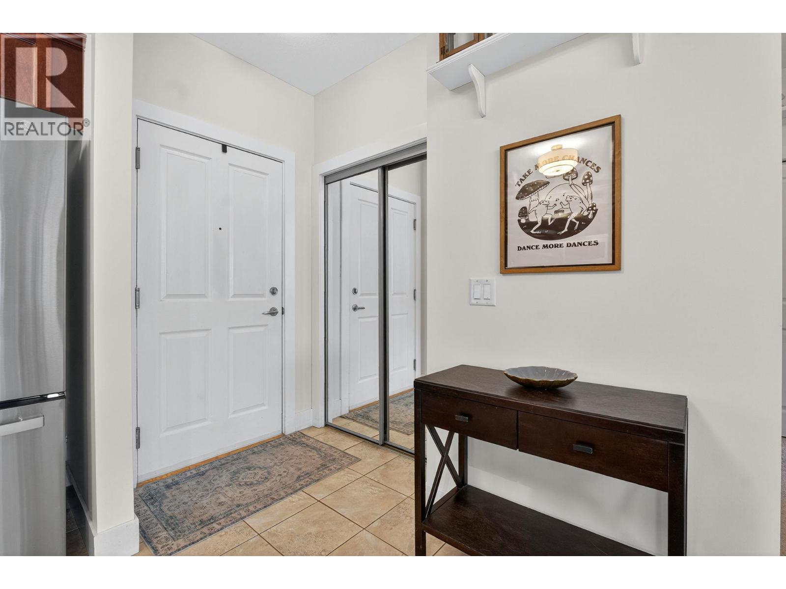 2532 Shoreline Drive Unit# 205, Lake Country, British Columbia  V4V 2R6 - Photo 4 - 10362358