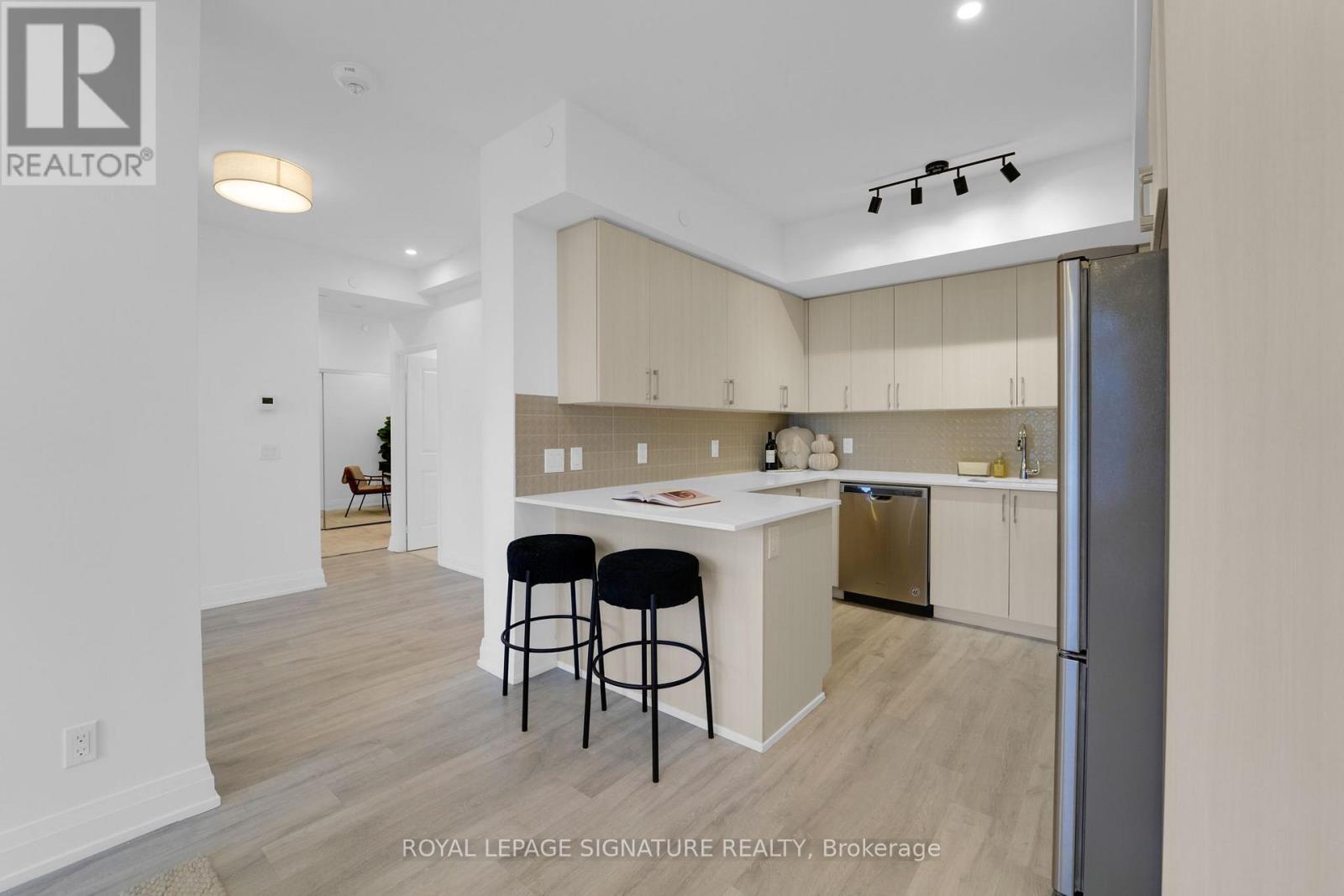 910 - 591 Sheppard Avenue E, Toronto (Bayview Village), Ontario  M2K 1B4 - Photo 12 - C12395650
