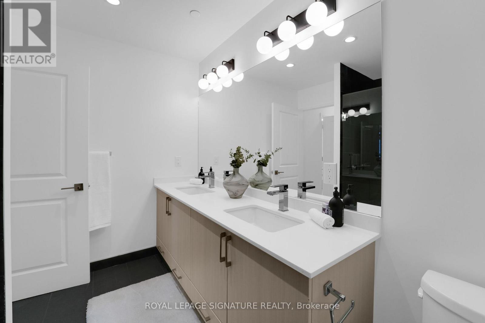 910 - 591 Sheppard Avenue E, Toronto (Bayview Village), Ontario  M2K 1B4 - Photo 24 - C12395650