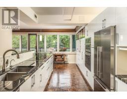 201 - 120 ROSEDALE VALLEY ROAD, Toronto, Ontario