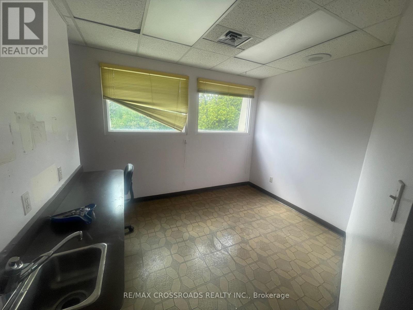 04 - 5741 Finch Avenue E, Toronto, Ontario  M1B 2G5 - Photo 8 - E12395649