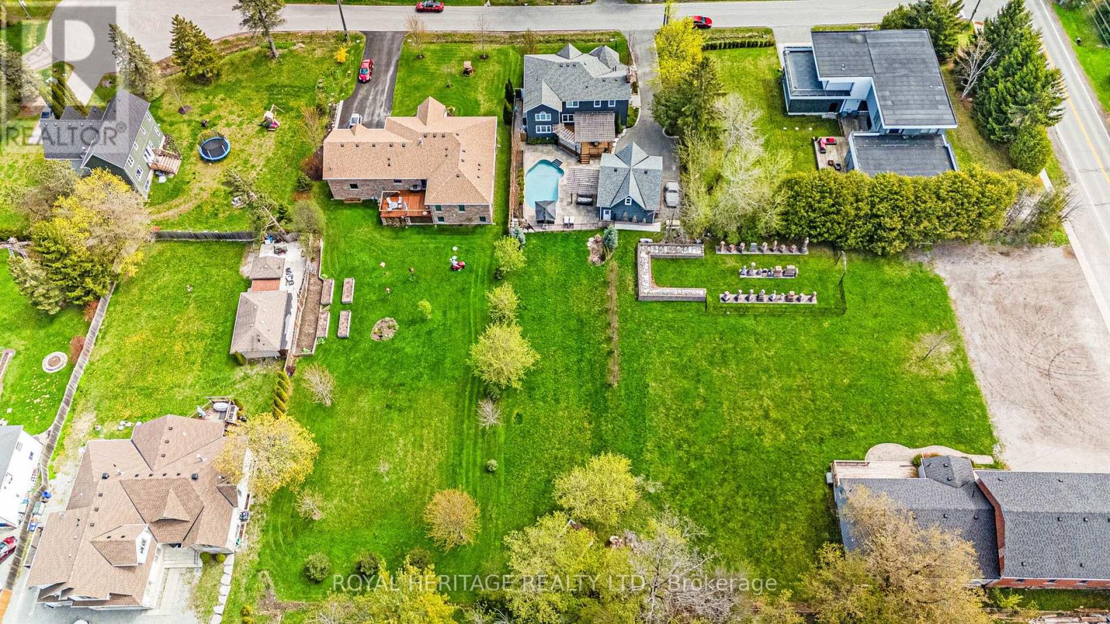 5016 Barber Street E, Pickering, Ontario  L1Y 1B4 - Photo 36 - E12395652