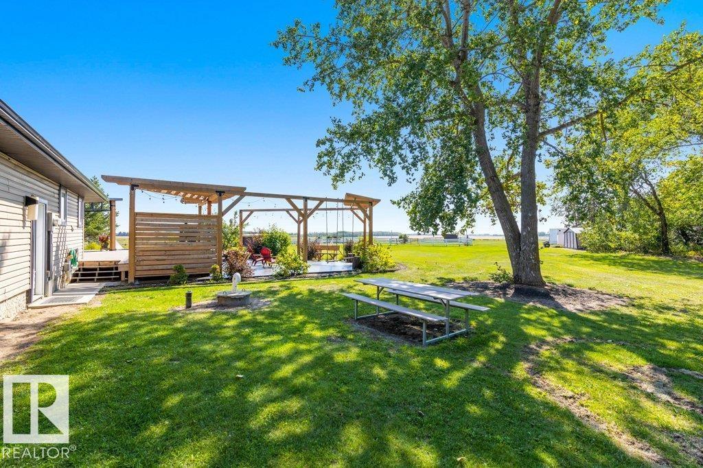 25421 Twp Road 554, Rural Sturgeon County, Alberta  T8R 2G7 - Photo 43 - E4457111