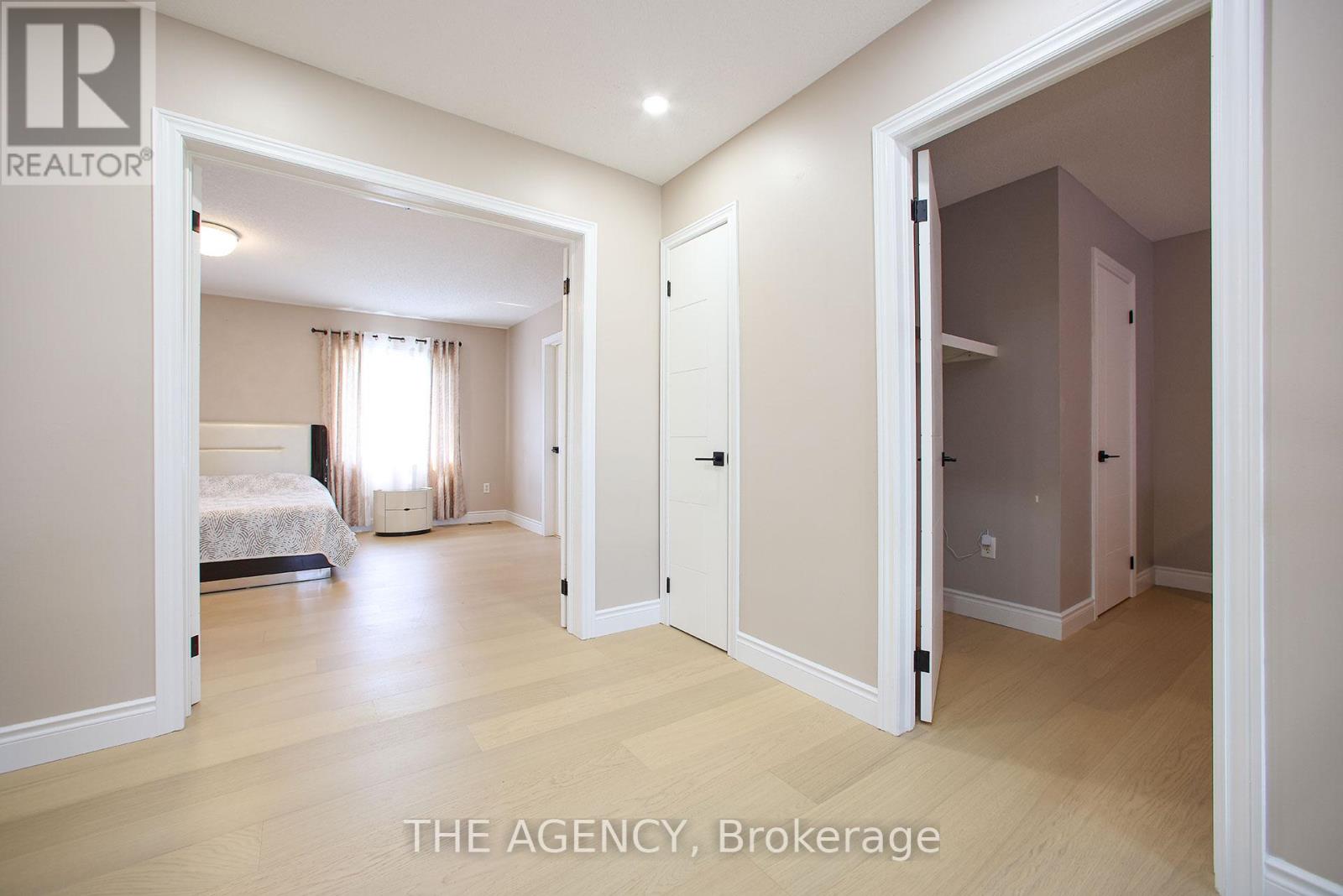88 Glendower Crescent, Georgina, Ontario  L4P 0A1 - Photo 28 - N12395662