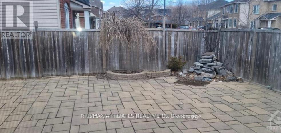 1040 Capreol Street, Ottawa, Ontario  K4A 4Z9 - Photo 13 - X12394751