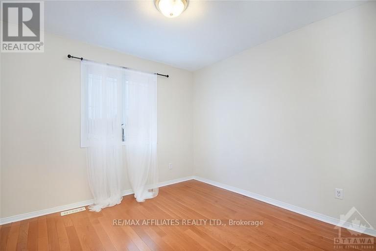1040 Capreol Street, Ottawa, Ontario  K4A 4Z9 - Photo 11 - X12394751