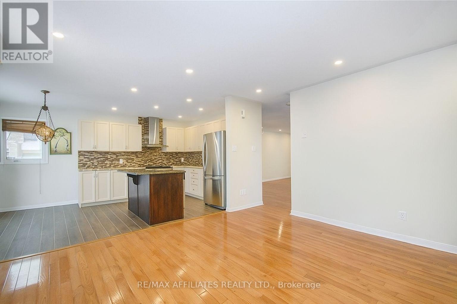 1040 Capreol Street, Ottawa, Ontario  K4A 4Z9 - Photo 7 - X12394751