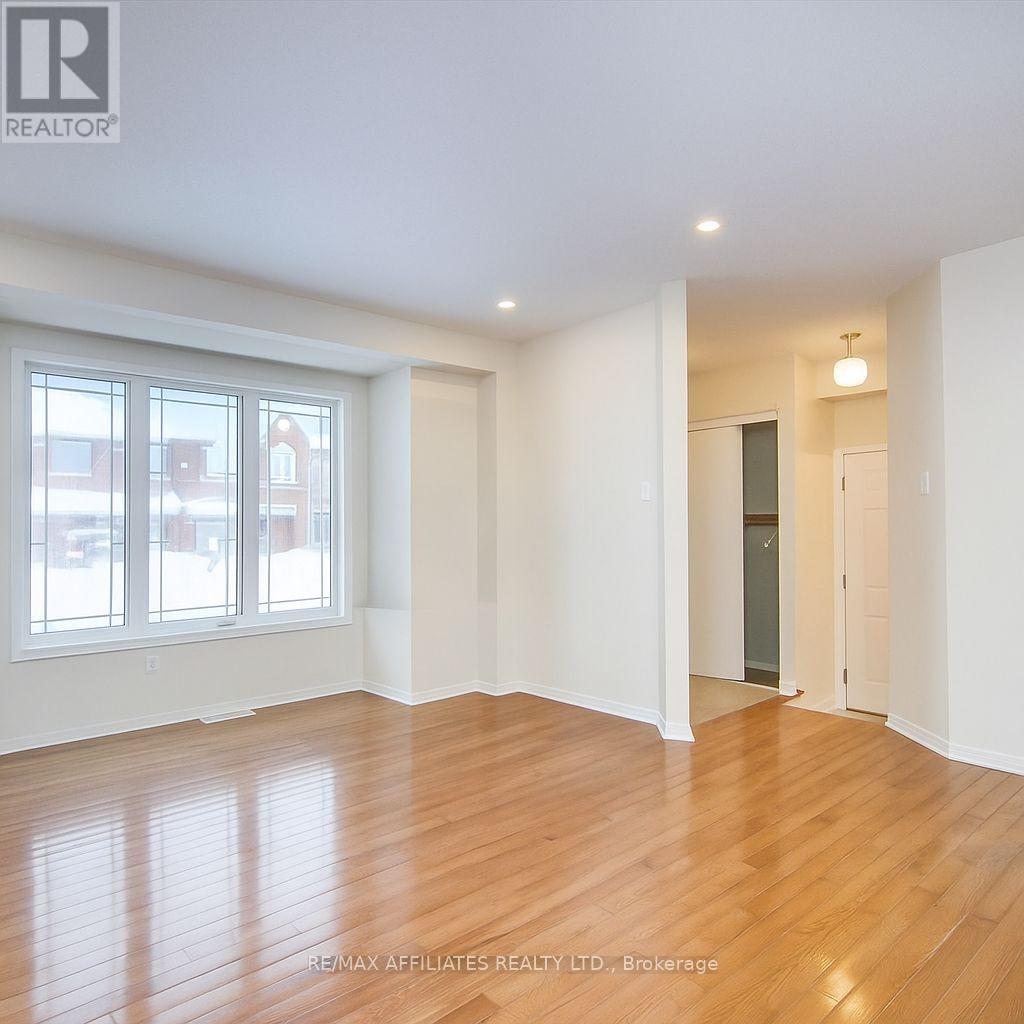 1040 Capreol Street, Ottawa, Ontario  K4A 4Z9 - Photo 3 - X12394751