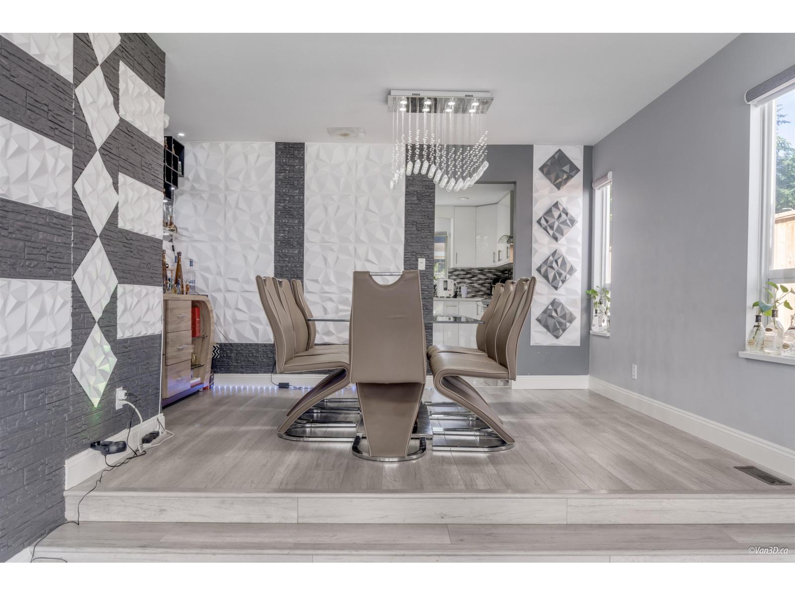 6841 142a Street, Surrey, British Columbia  V3W 0P3 - Photo 2 - R3046371