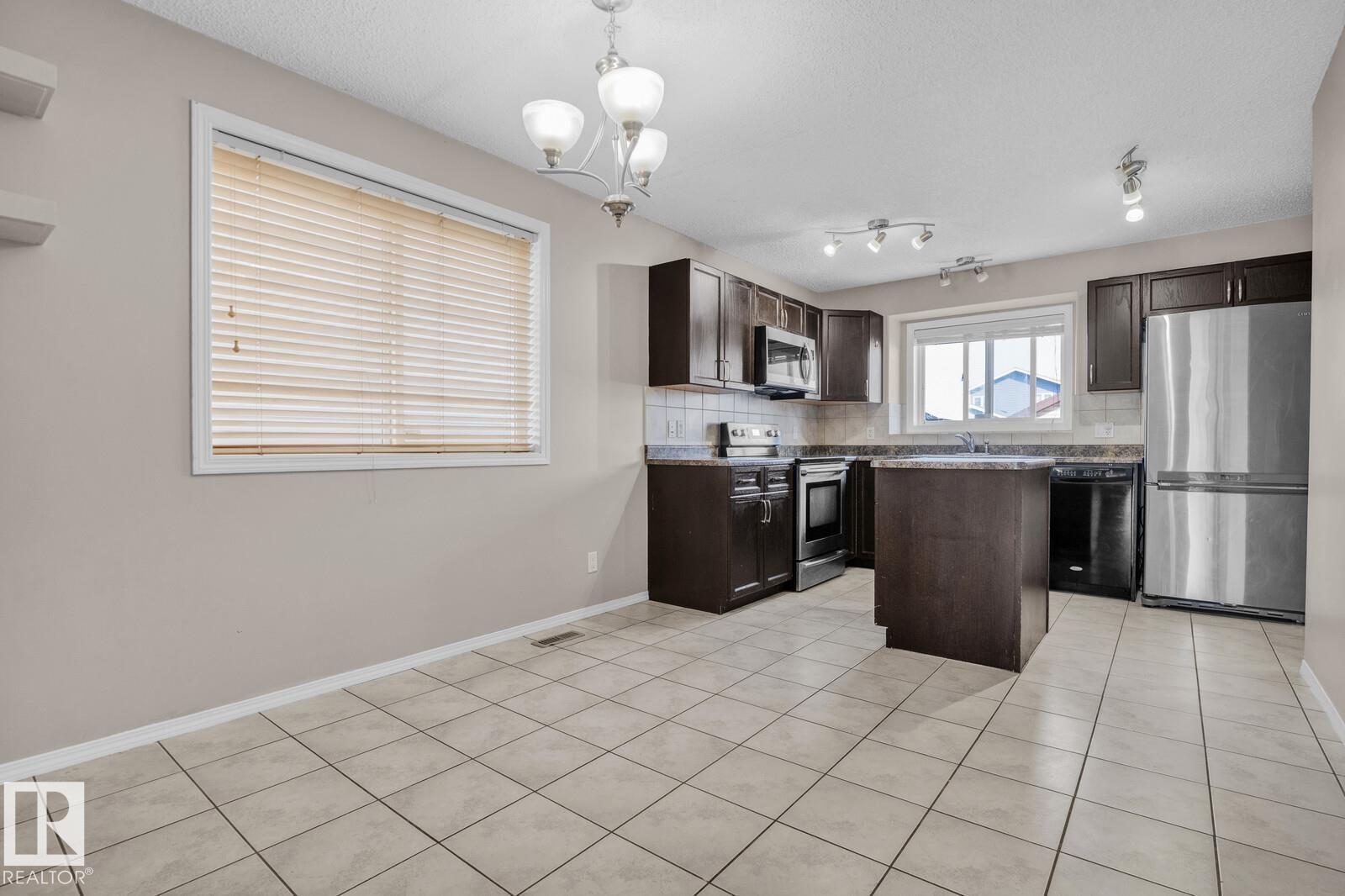 17951 85 St Nw, Edmonton, Alberta  T5Z 0E4 - Photo 9 - E4456499