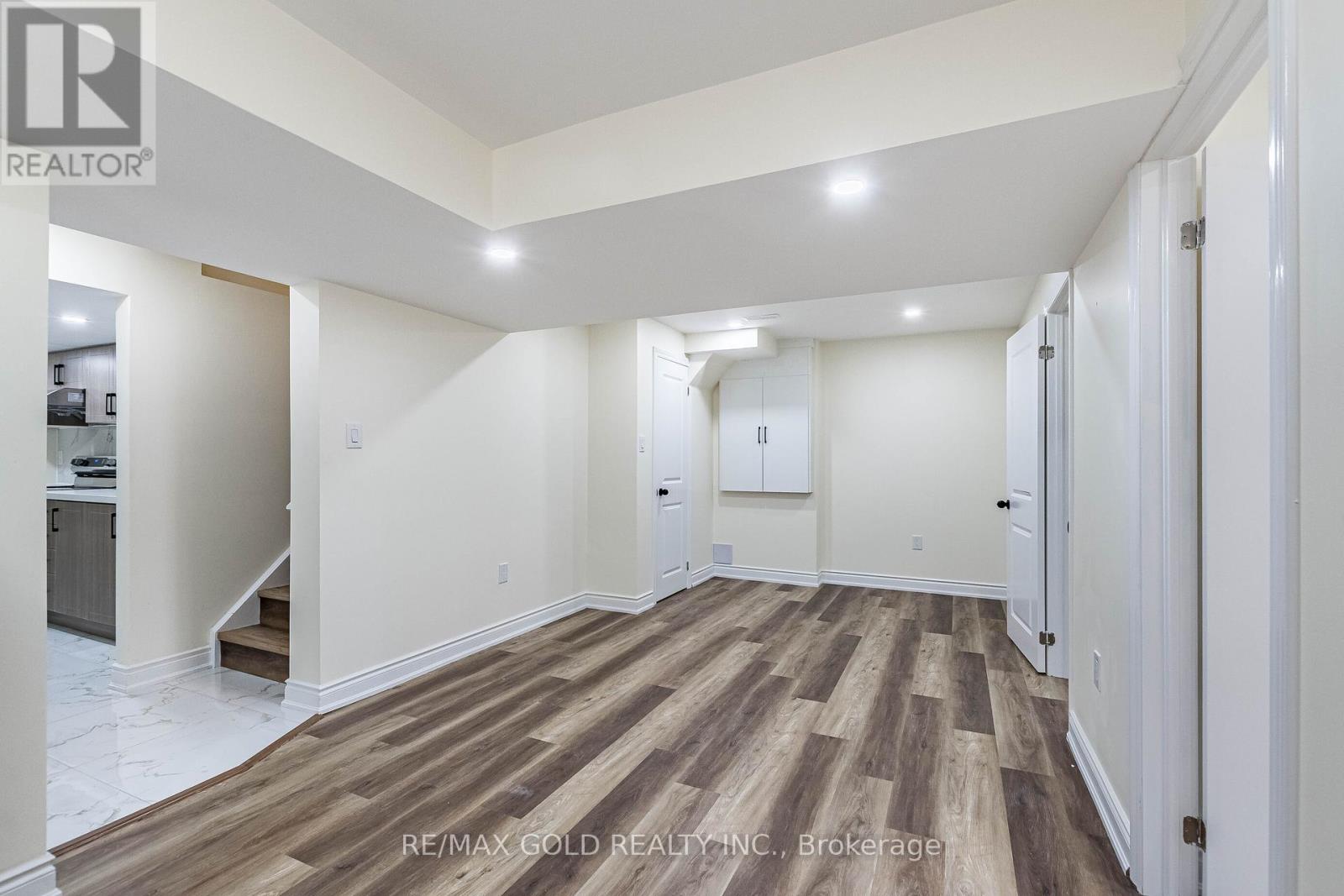 102 Leadenhall Road, Brampton, Ontario  L7A 4G9 - Photo 6 - W12395665