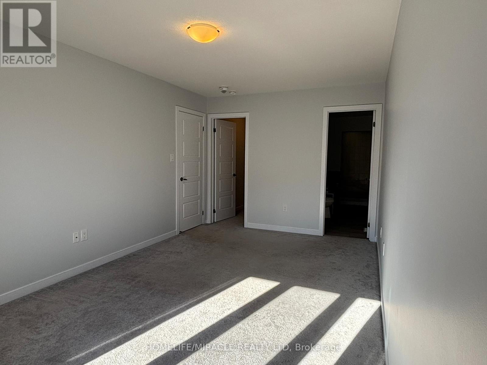 4 Hoover Road, Brampton, Ontario L7A 4L2 - Photo 21 - W12395691