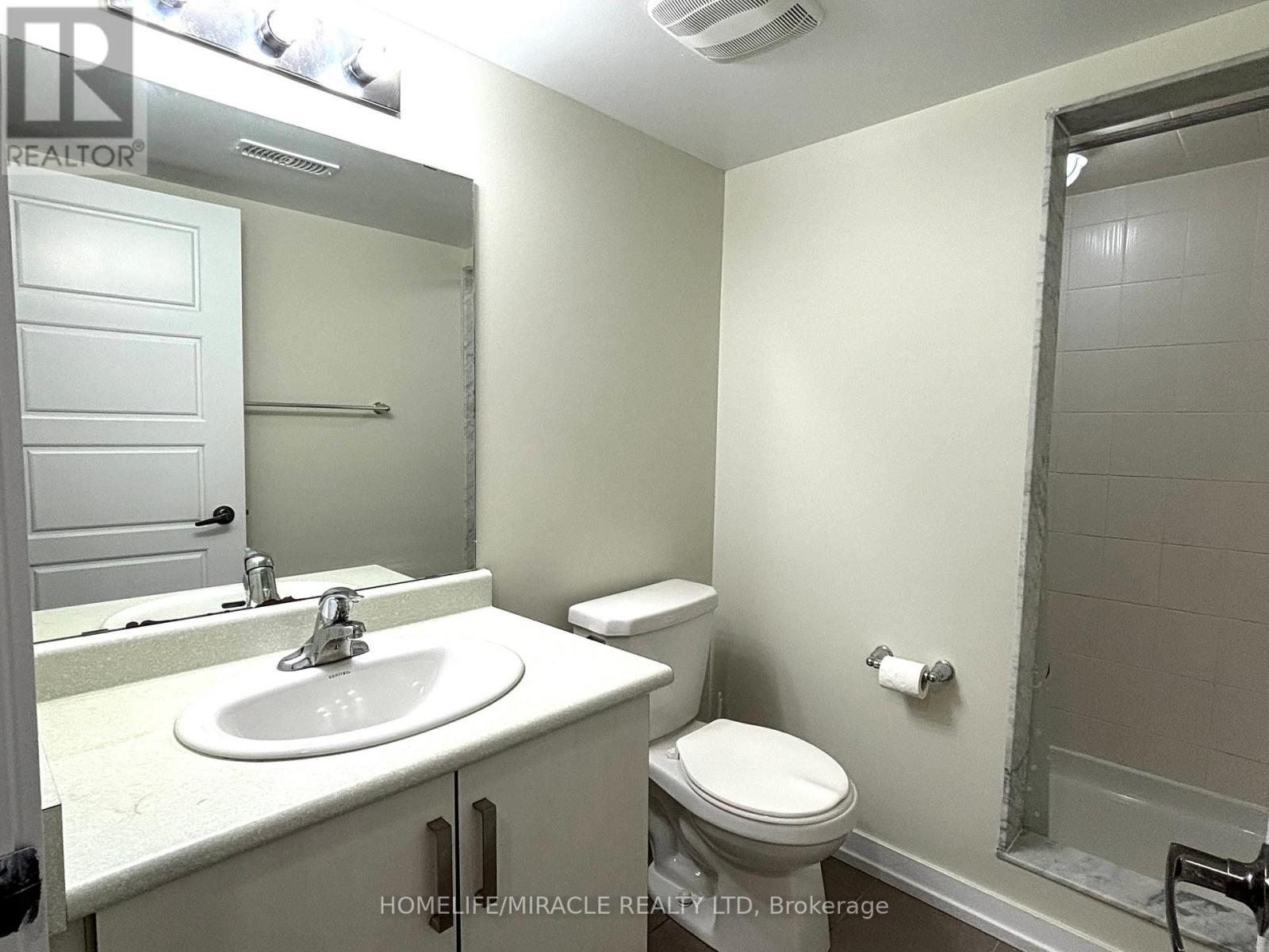 4 Hoover Road, Brampton, Ontario L7A 4L2 - Photo 27 - W12395691