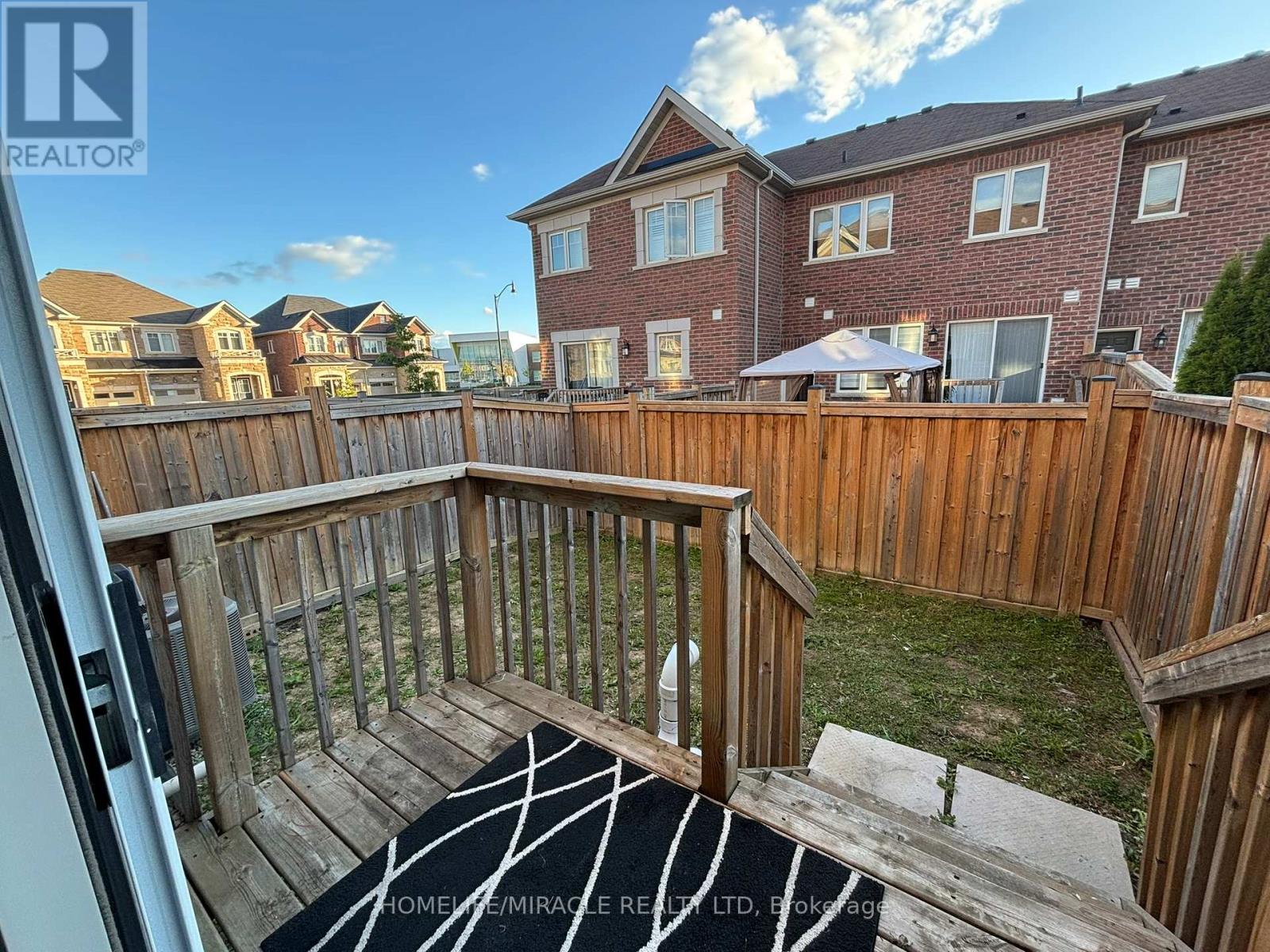 4 Hoover Road, Brampton, Ontario L7A 4L2 - Photo 30 - W12395691