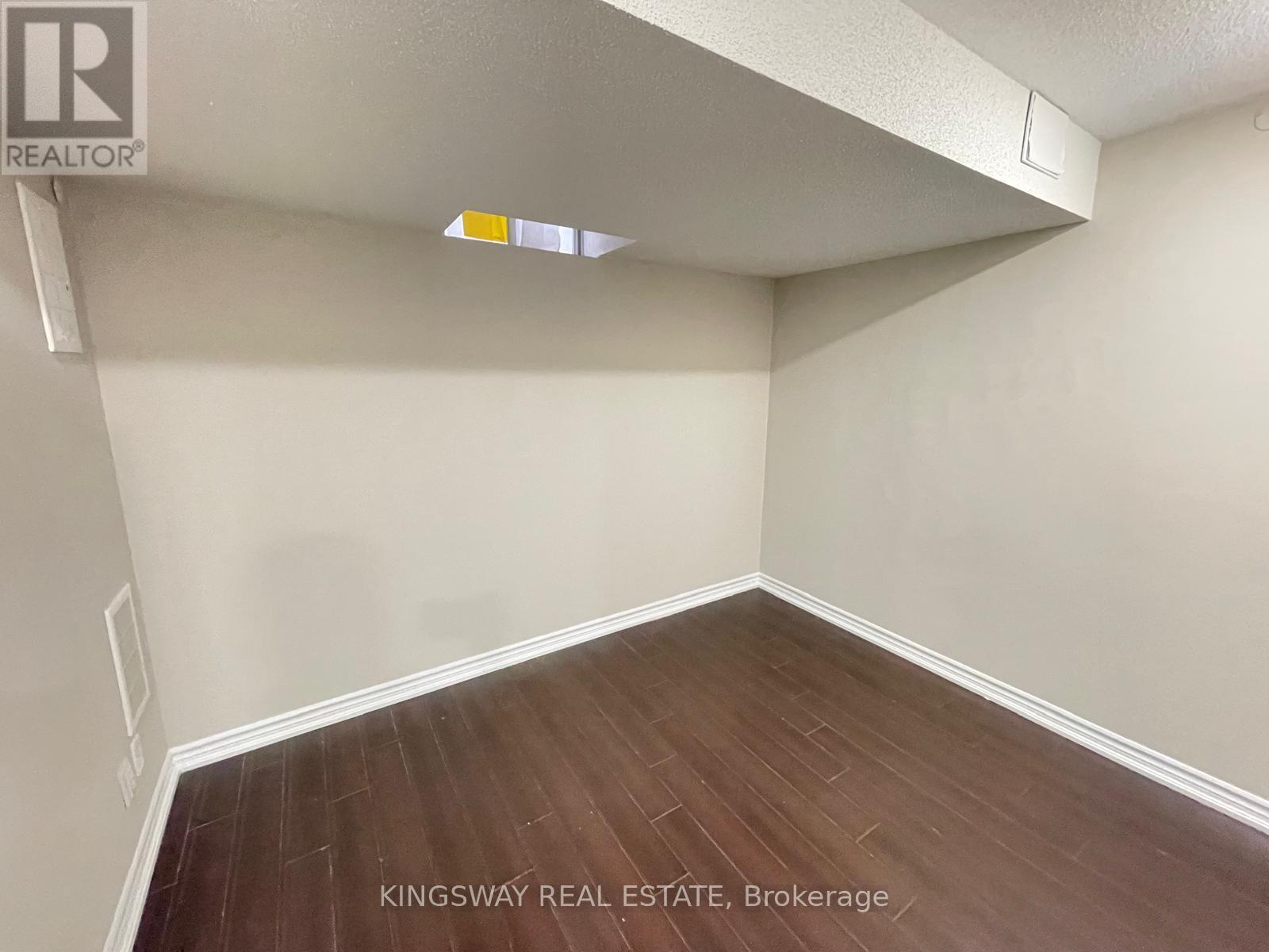 Bsmt - 803 Khan Crescent, Mississauga, Ontario  L5V 2R2 - Photo 22 - W12395702