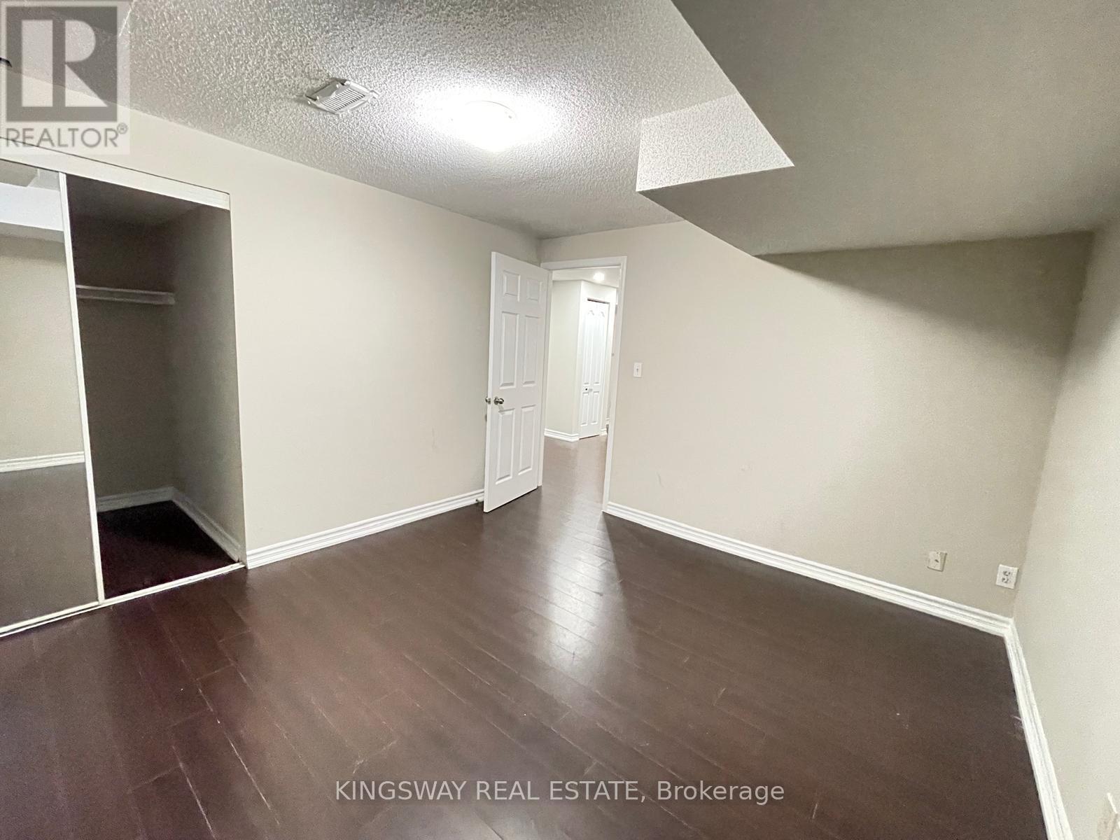 Bsmt - 803 Khan Crescent, Mississauga, Ontario  L5V 2R2 - Photo 23 - W12395702