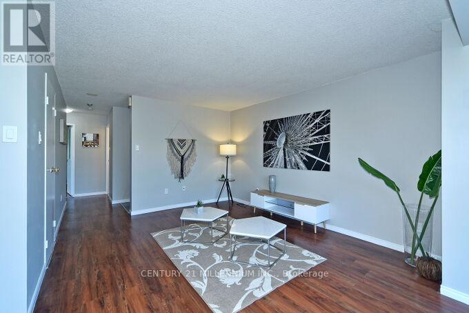 304 - 3077 Weston Road, Toronto, Ontario  M9M 3A1 - Photo 11 - W12395703