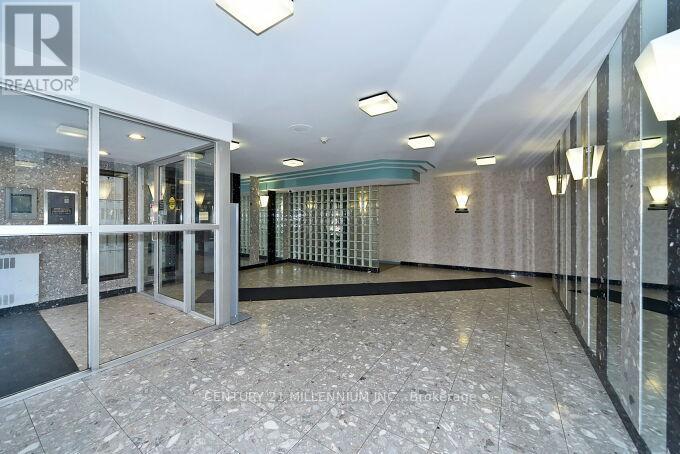 304 - 3077 Weston Road, Toronto, Ontario  M9M 3A1 - Photo 5 - W12395703