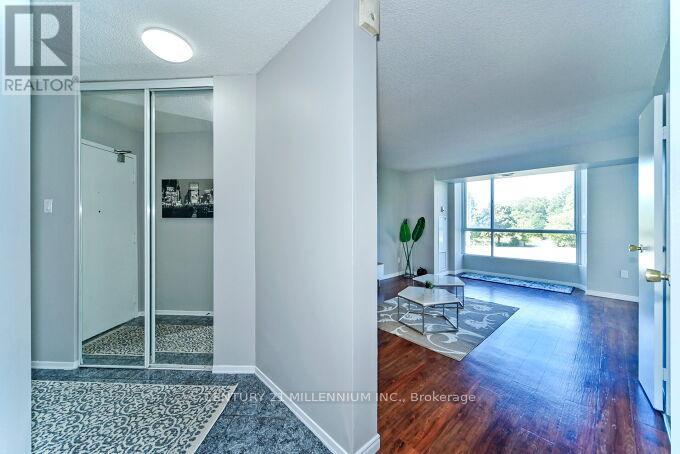 304 - 3077 Weston Road, Toronto, Ontario  M9M 3A1 - Photo 8 - W12395703