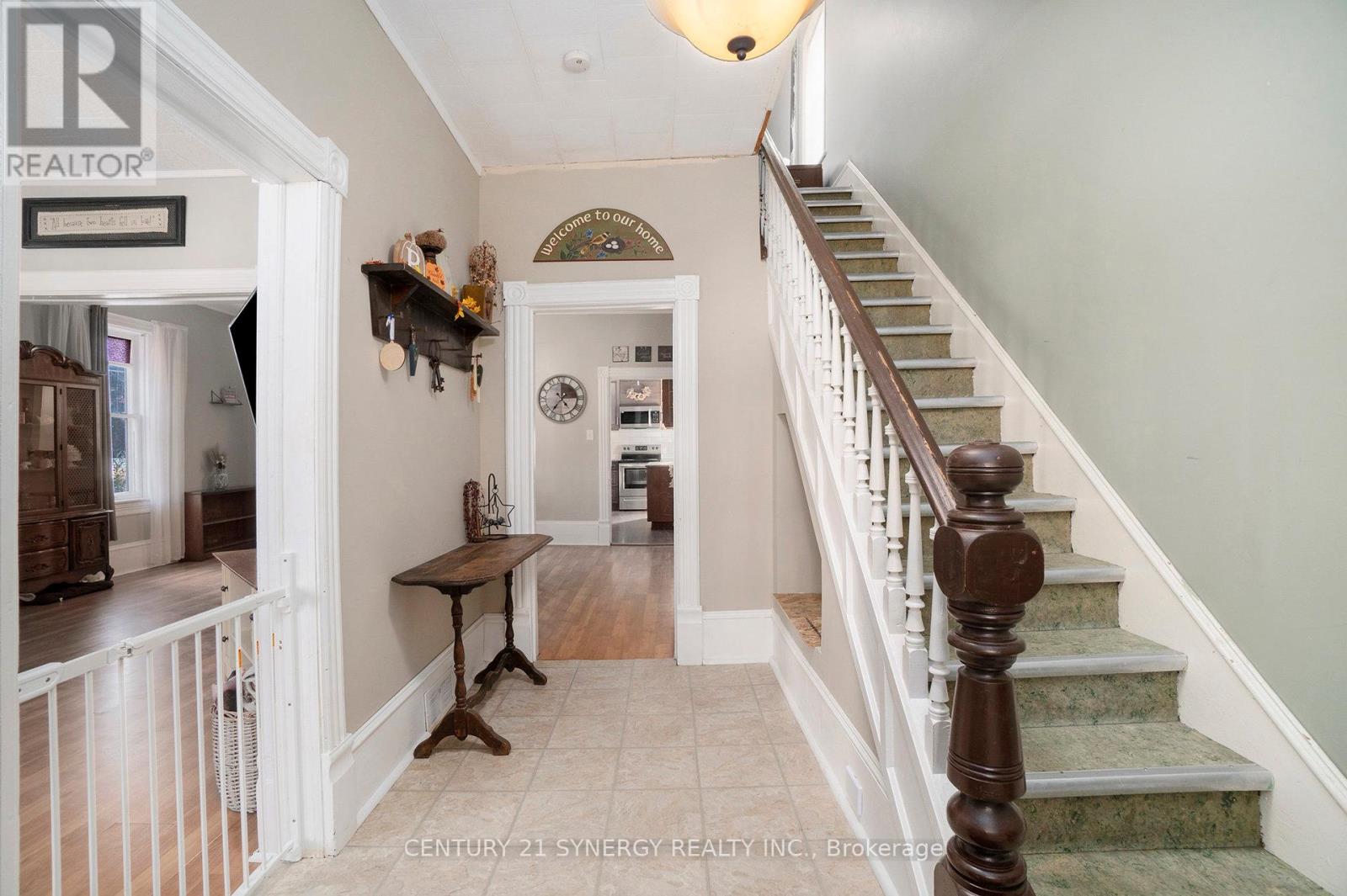 30 Kensington Avenue, Smiths Falls, Ontario  K7A 2K5 - Photo 3 - X12395742